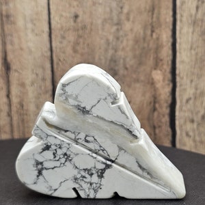 Howlite Leaf