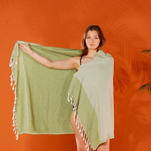 Cotton Beach Towel with Tassels – Lightweight Hammam Towel – Quick Dry Peshtemal Wrap – Summer Travel Towel for Men & Women