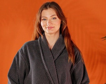 Dark Grey Organic Cotton Robe: Unisex Spa Loungewear with Pockets