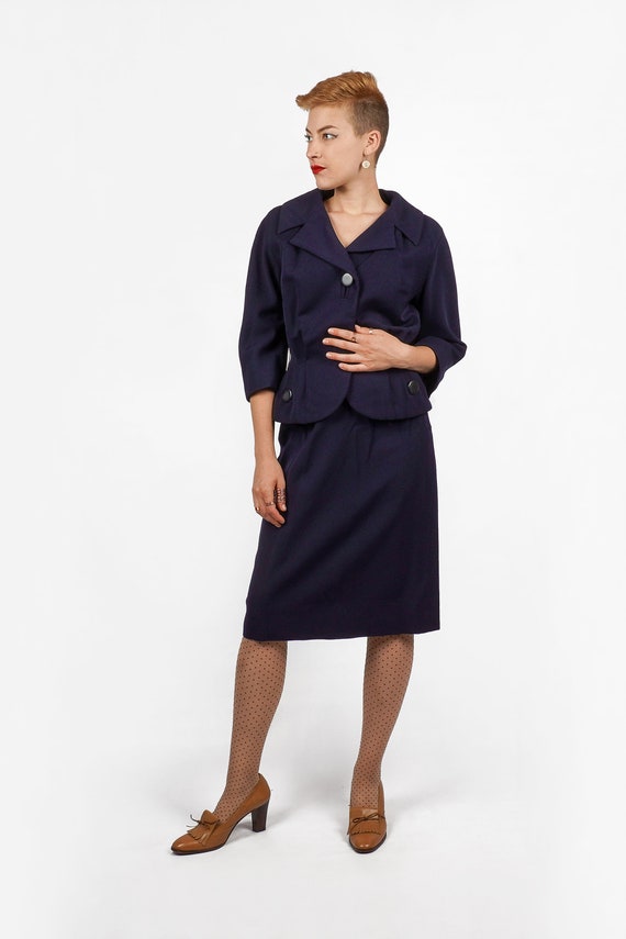 Vintage 50s/60s Navy Blue Pencil Skirt & Fitted P… - image 2