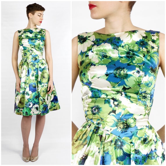 Vintage 1950s Green, White & Blue Floral Fit and … - image 1