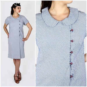 Vintage 1960s Mod Short-sleeve Seersucker Shift Dress with Peter Pan Collar and Asymmetric Button Front by Karen Karch | Small/Medium