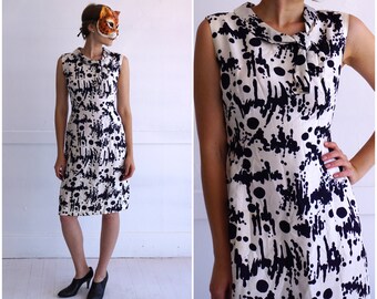 SALE 60s Mod Dress 1970s MEd Ascot Tie peacock Blue Go Go