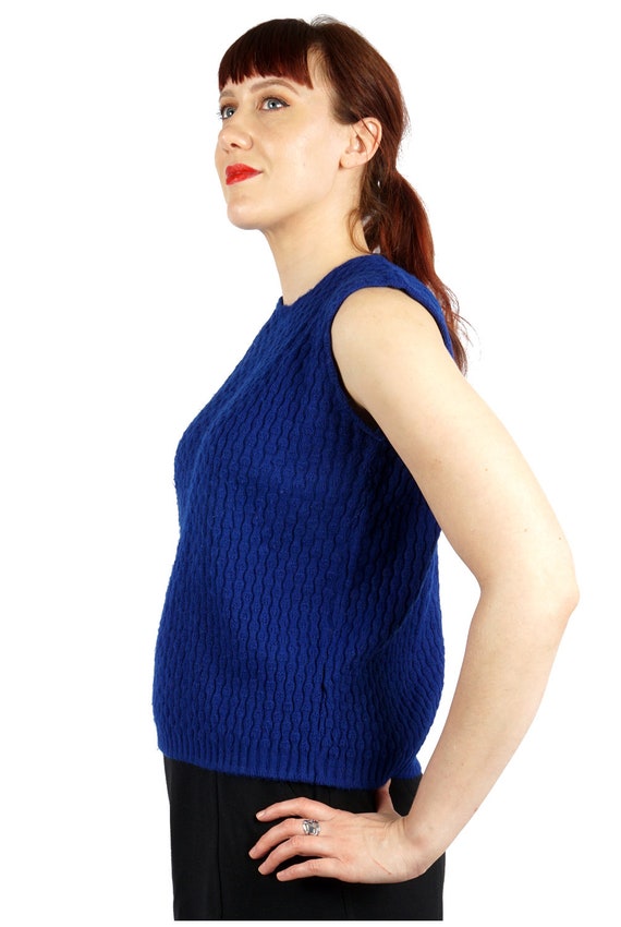 Vintage 1970s Dark Blue Knit Sleeveless Sweater b… - image 7