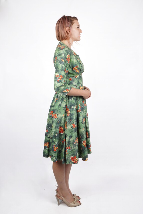 Vintage 1950s Green Floral Hawaiian Sleeveless Dr… - image 8