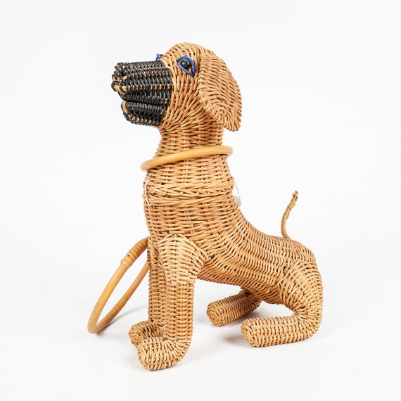 This Dachshund-Shaped Bag by Thom Browne Will Run You $2,600 USD | Bags,  Leather, Man bag