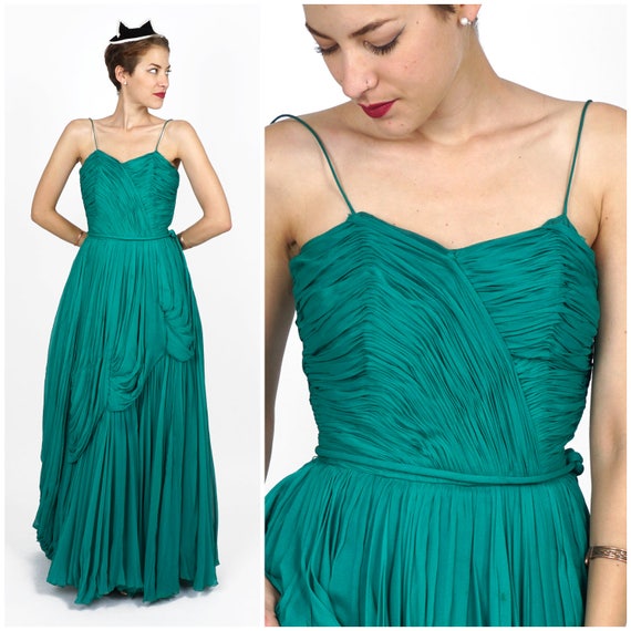 Elegant Vintage 50s Emerald Green Silk Chiffon Floor-… - Gem