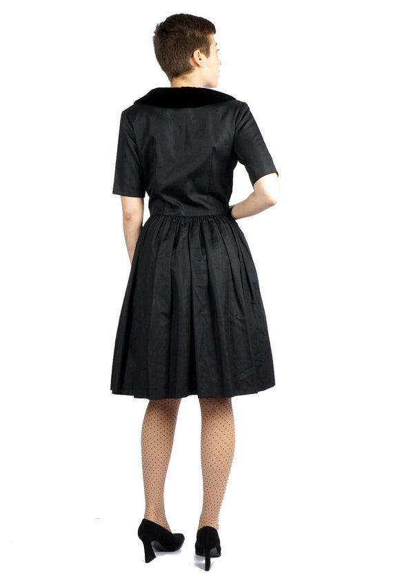 Vintage 1950s Black Party Dress with Velvet Trim … - image 8