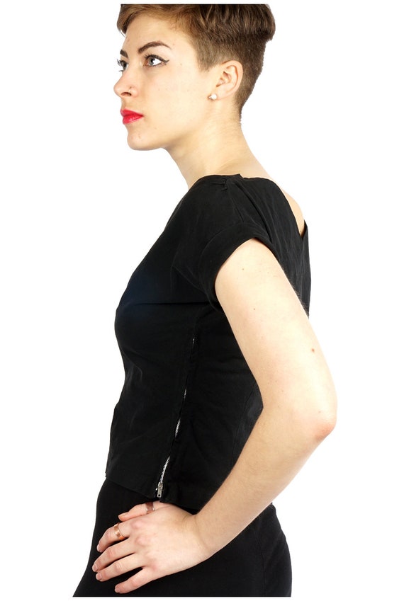 Classic Vintage 1950s Black Fitted Cropped Blouse… - image 7
