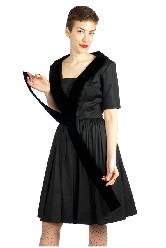 Vintage 1950s Black Party Dress with Velvet Trim … - image 5