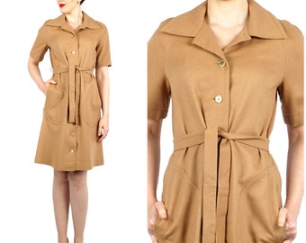 Vintage 1970s Neutral Camel Knee-Length Button-up Belted Wool Shift Dress with Patch Pockets by Marimekko | Medium