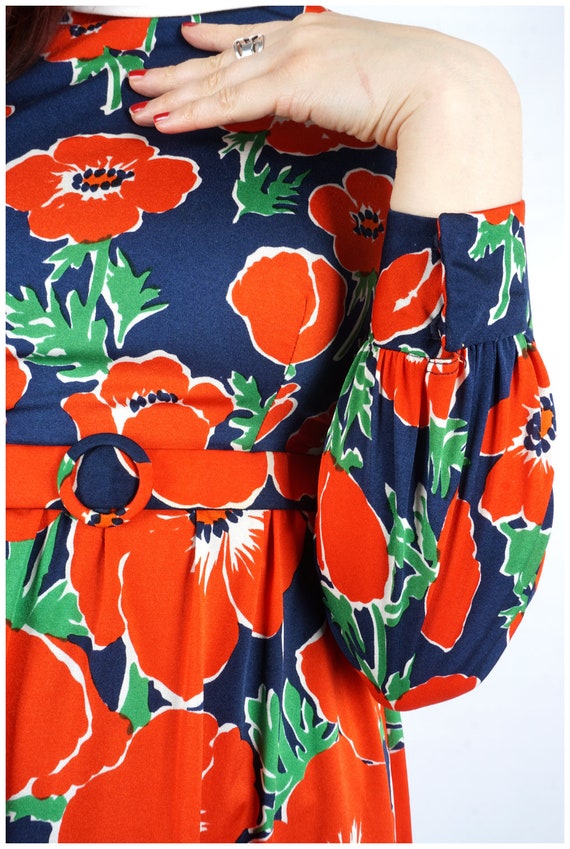 Vintage 1970s Bright Floral Poppy Print Red & Nav… - image 6