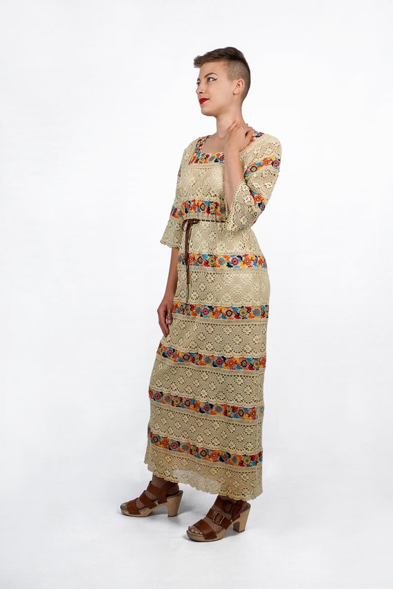 Vintage 1970s Ecru Lace Mexican Maxi Dress with R… - image 4