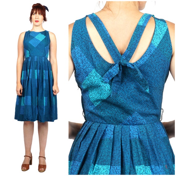 Vintage 1950s Fit and Flare Blue and Teal Bold Ch… - image 1