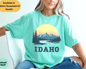 Comfort Colors Idaho Mountains Crewneck T-Shirt, Retro Nature River Graphic, Northwest Souvenir Sweatshirt Hoodie