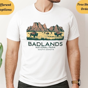 Badlands National Park Crewneck T-Shirt, Vintage South Dakota Bison Tee, Retro Sunset Graphic, Nature Hiking Gift, Wildlife Landscape Shirt