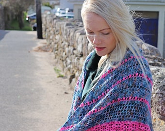 Samhain Schal: Häkelanleitung PDF Dreieck Fingering 4 fädig Indie Dyed Yarn