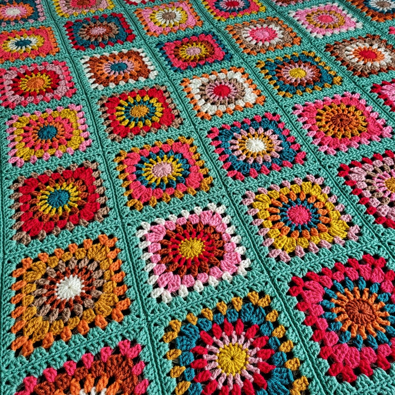 crochet granny scrap yarn blanket