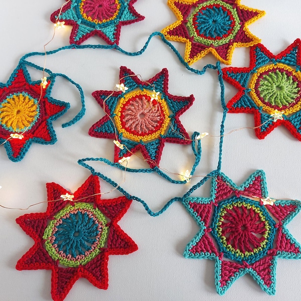 Christmas Crochet Star Garland -  Holiday Decoration PDF Pattern