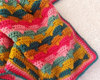 Crochet Baby Blanket Pattern - Scallop Shell Crochet Beginner Pattern