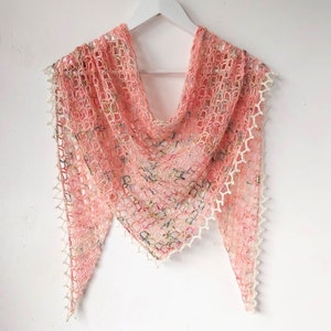 Crochet Shawl Pattern - One Skein - Triangle - Vintage Peach easy pattern PDF