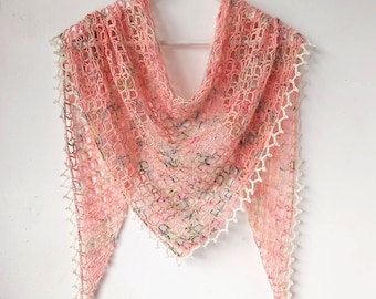 Crochet Shawl Pattern - One Skein - Triangle - Vintage Peach easy pattern PDF