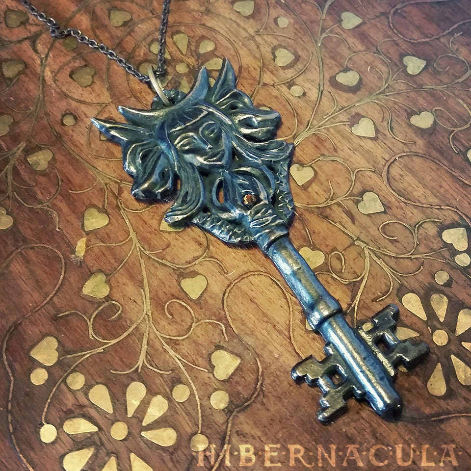 Hekate's Key Pendant In Sterling Silver: Handmade Goddess - Foto 8