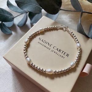 Silver and Pearl Beaded Bracelet - Freshwater Pearl and Sterling 925 Silver - Handmade Bracelet