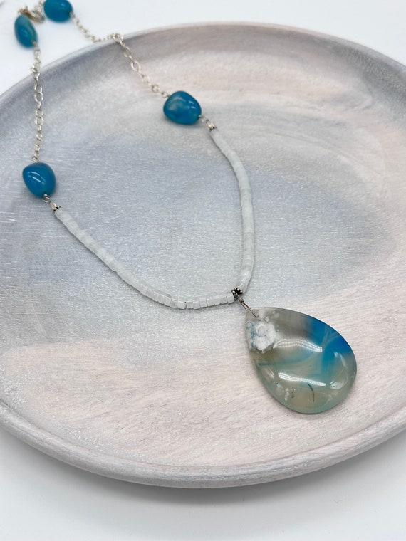 Blossom Flower Agate necklace