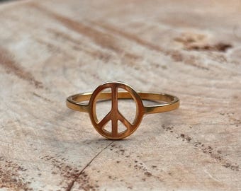 peace sign ring • waterproof • 18k gold pvd • summer jewelry • non tarnishable