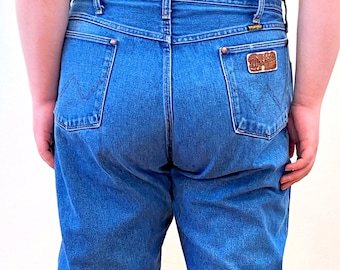 70s Wrangler Jeans XL 2XL 40 x 24.5, Vintage Blue Full Fit Distressed Cotton Denim USA Wranglers Plus Size Petite