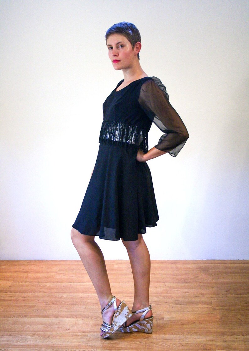 Mod Silver Sheer Black Cocktail Party Flapper Vintage 60s Fringe GoGo Dress M Medium