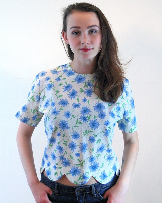 60s Floral Cropped Top M, Vintage Blue White Dais… - image 5