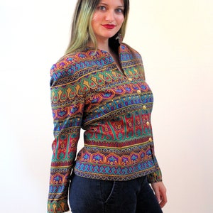 Giacca Adrianna Papell in seta anni '90, taglia M, blazer vintage con stampa a colori gioiello in stile Egyptian Revival, taglia M immagine 5