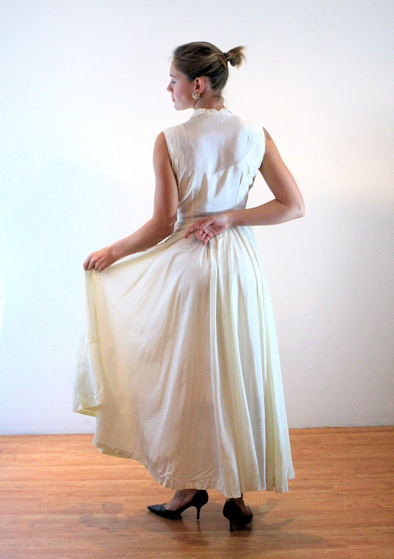 40s White Satin Dress S, Vintage 1940s Simple Mod… - image 4