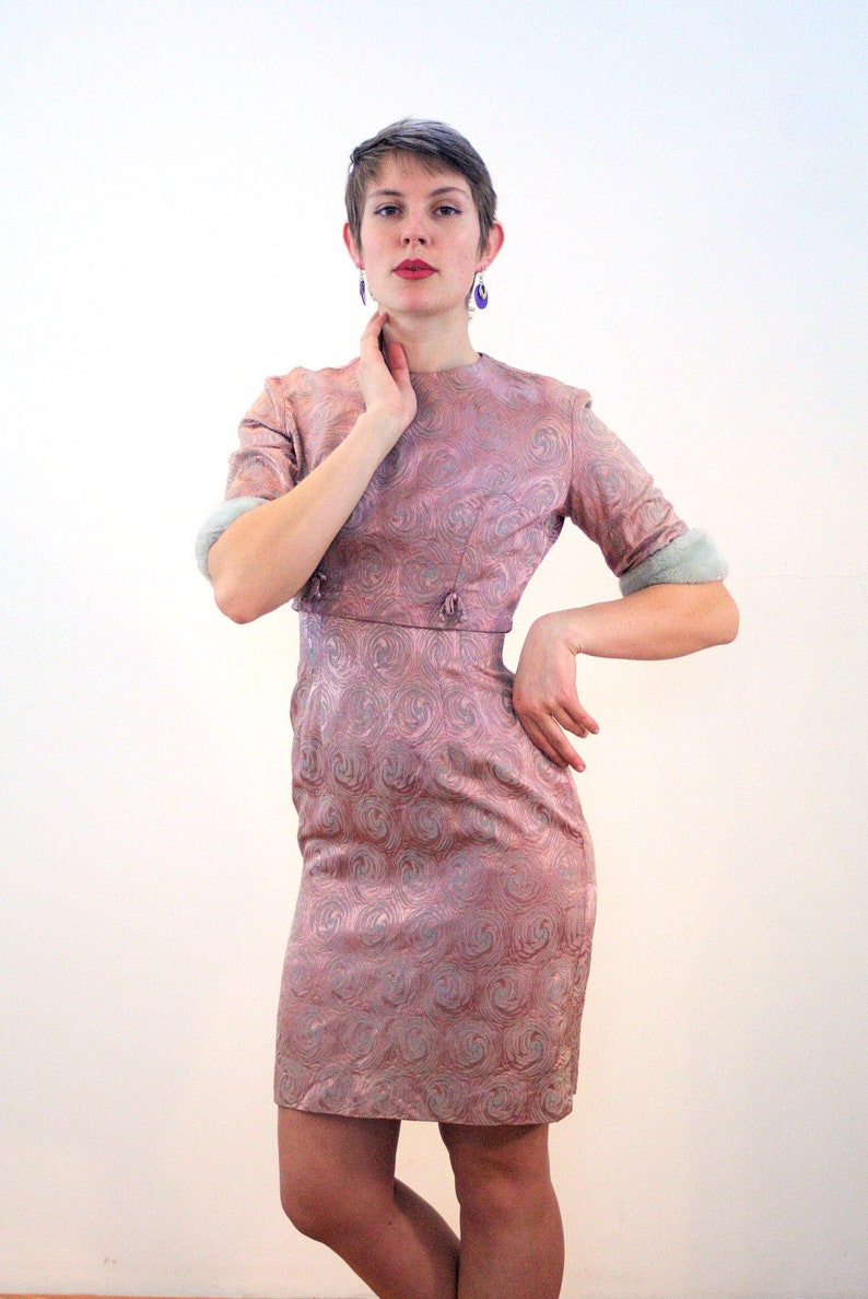 pink wiggle dress