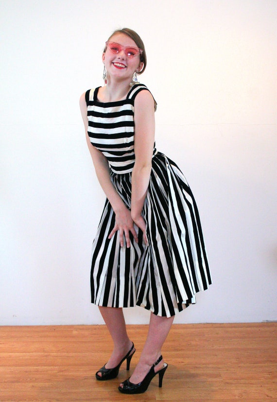 50s Striped Fit 'N Flare Party Dress XS, Vintage … - image 5