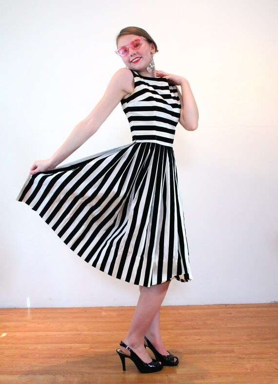 50s Striped Fit 'N Flare Party Dress XS, Vintage … - image 2