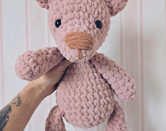 Soft Pink Chenille Crochet Bear Plush Toy for Baby Room Decoration