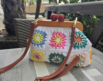 Sac à Main Femme Crochet Granny Square avec Cadre en Bois Vintage