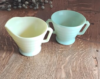 Hazel Atlas Vintage Sahne und Zucker Set.  Platonit pastell.