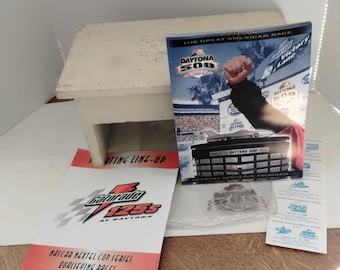 Vintage Daytona 500 NASCAR Souvenir Program - 2004 Official Edition