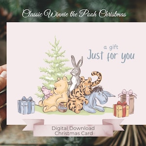 Kerstkaart, klassieke Winnie de Poeh en vrienden die kerst vieren, lieve kaart in zachte kleuren, eenvoudige doe-het-zelf afdrukbare kerstkaart