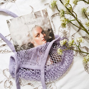 Thistle purple cotton string shoulder tote bag. Sustainable lilac cotton string bag.