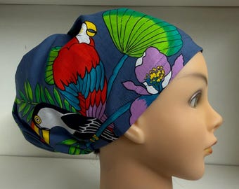 Women's Hybrid Style Scrub Hat Chemo Cap Toucan Parrot Print Tropical