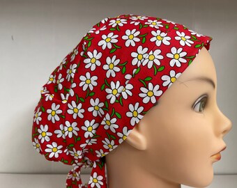 Scrub Hat Chemo Chef Surgical Cap Women's Banded Jr. Junior White Daisy on Red