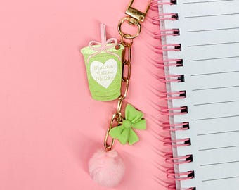 Leuke acryl portemonnee bedel sleutelhanger | Bookish, Matcha & Coffee Bag Charm | Bedel met gouden karabijnsluiting