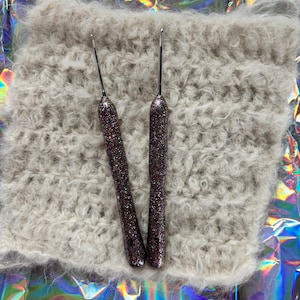 Ready to Ship - One Of A Kind Color - Handmade Glitter Resin Ergonomic Crochet Hook, Made By Mac Dye