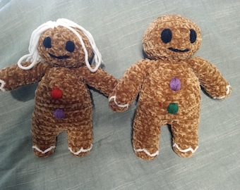 Crocheted Christmas Gingerbread Man and Woman