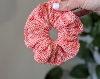 Hand Knit Merino Wool Scrunchie: Peach Hair Tie